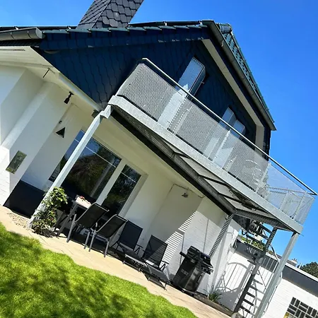 Land In Sicht